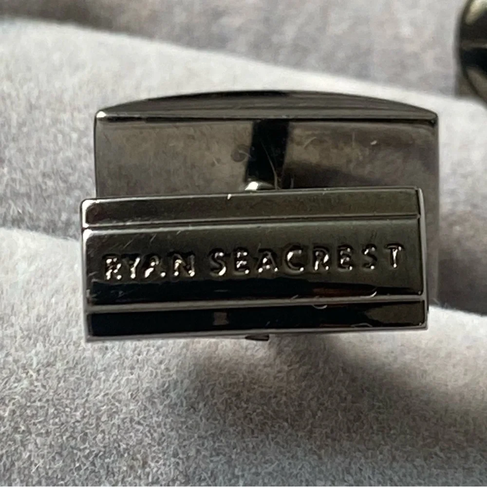 Ryan Seacrest Distinction Gunmetal Black Cateye Cufflinks Tuxedo Buttons Set